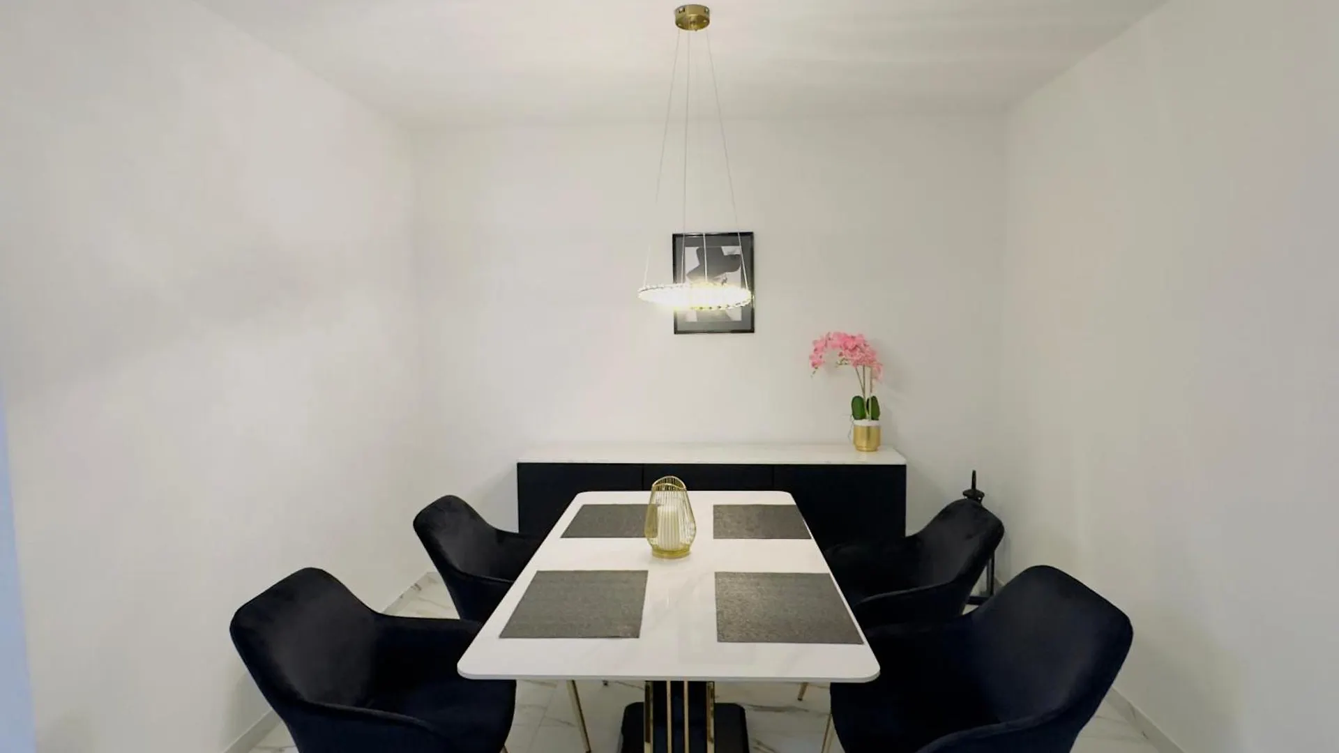 Apartment Modern Moeblierte Wohnung In Zentraler Lage Frankfurt am Main