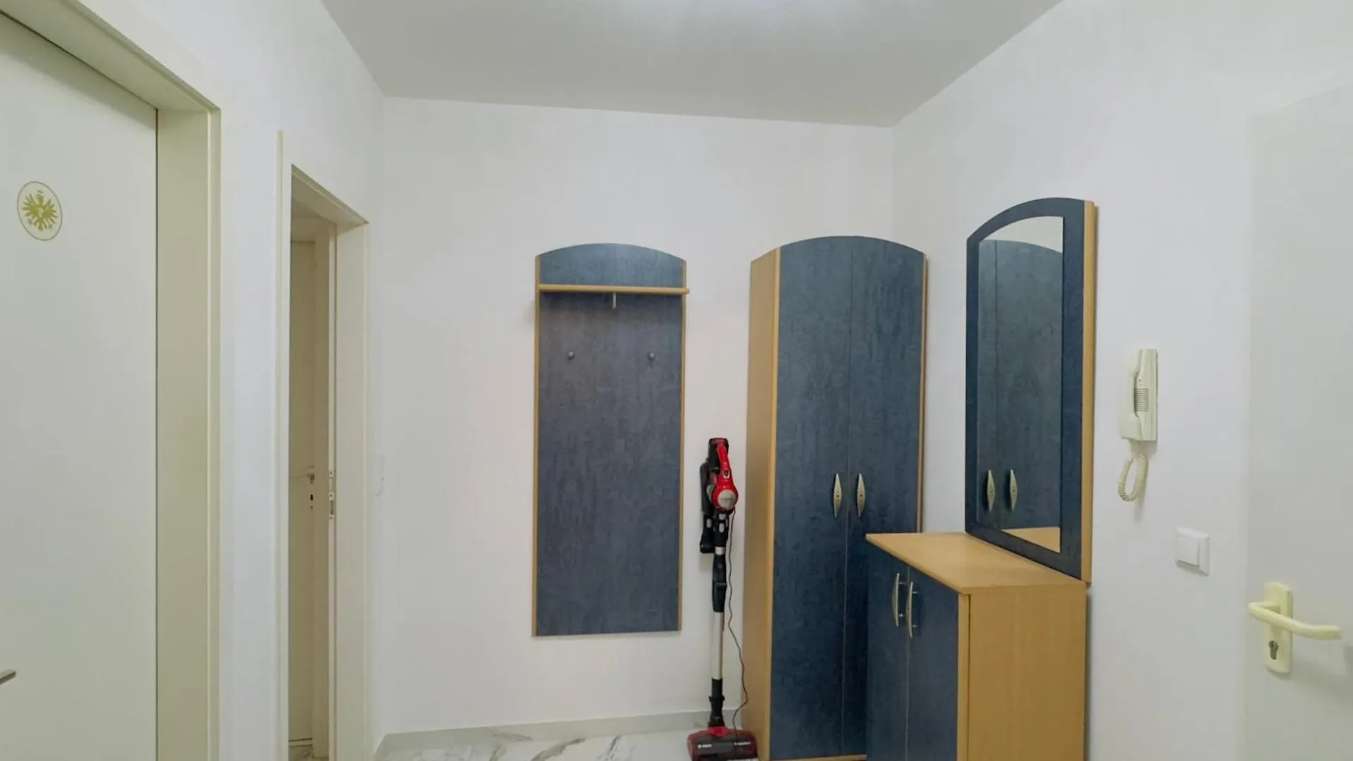 Modern Moeblierte Wohnung In Zentraler Lage Frankfurt am Main